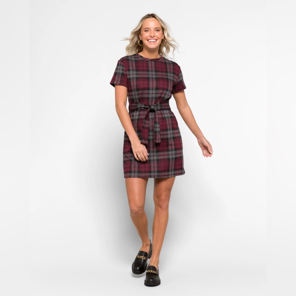STEVE MADDEN APPAREL Fatuma Tie Detail Knit Dress - burgundy - size medium - NWT